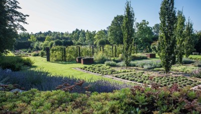 Bylinné zahrady a tradiční řemesla zblízka