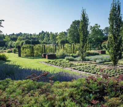 Bylinné zahrady a tradiční řemesla zblízka